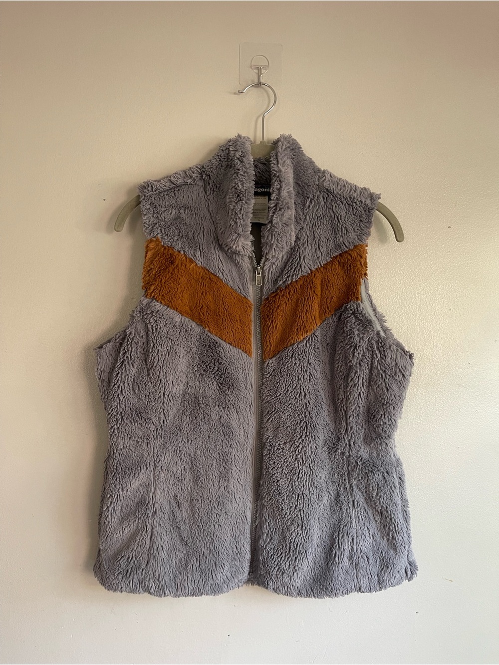 Patagonia Pelage Fleece Vest Women’s M Gray Brown Chevron Sherpa 28220
